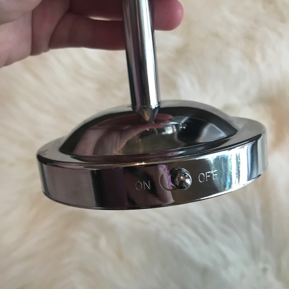 3/$50 💜HOST PICK💜 Conair Lighted Vanity Mirror - Picture 7 of 10